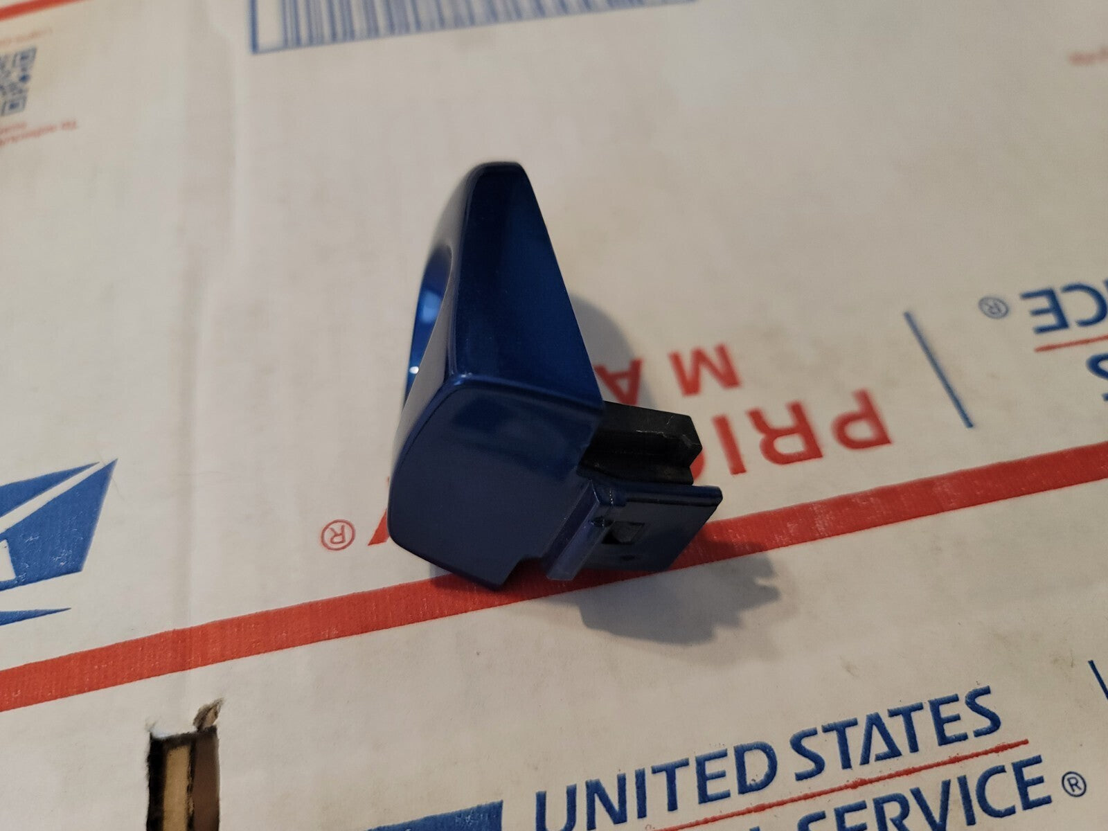 2009-2012 Chevrolet Traverse Exterior Door Driver Handle Cover OEM Blue 7L3