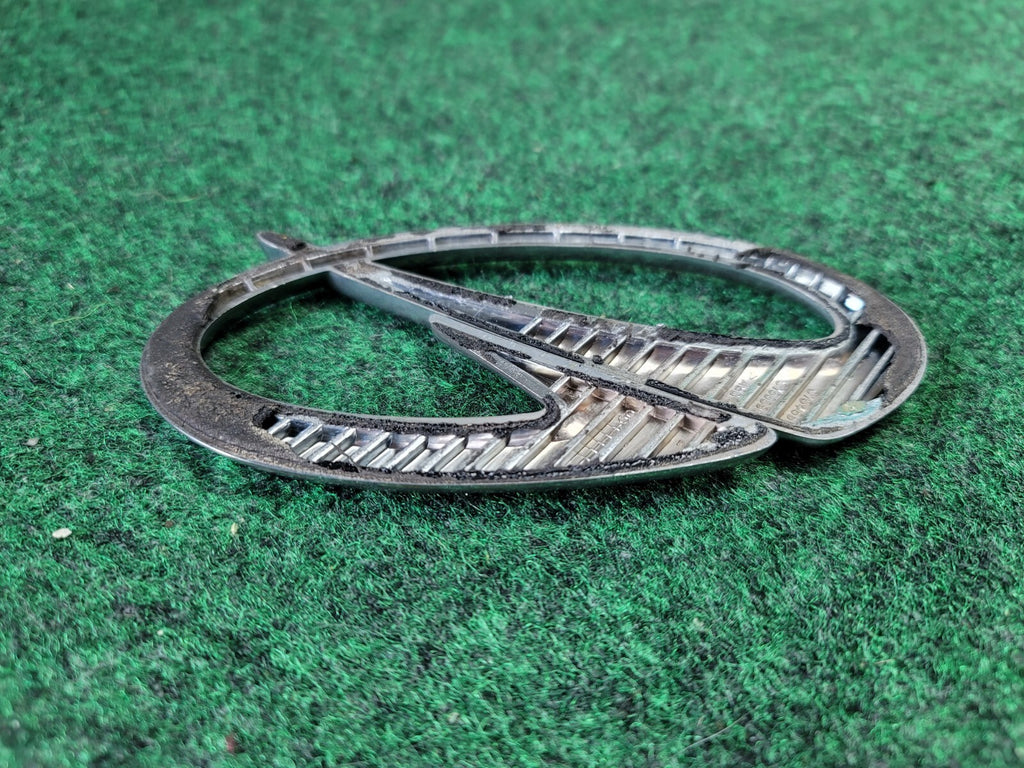 1999 2001 2002 2003 2004 Oldsmobile Aero Front Grille Badge Emblem 0154890 OEM