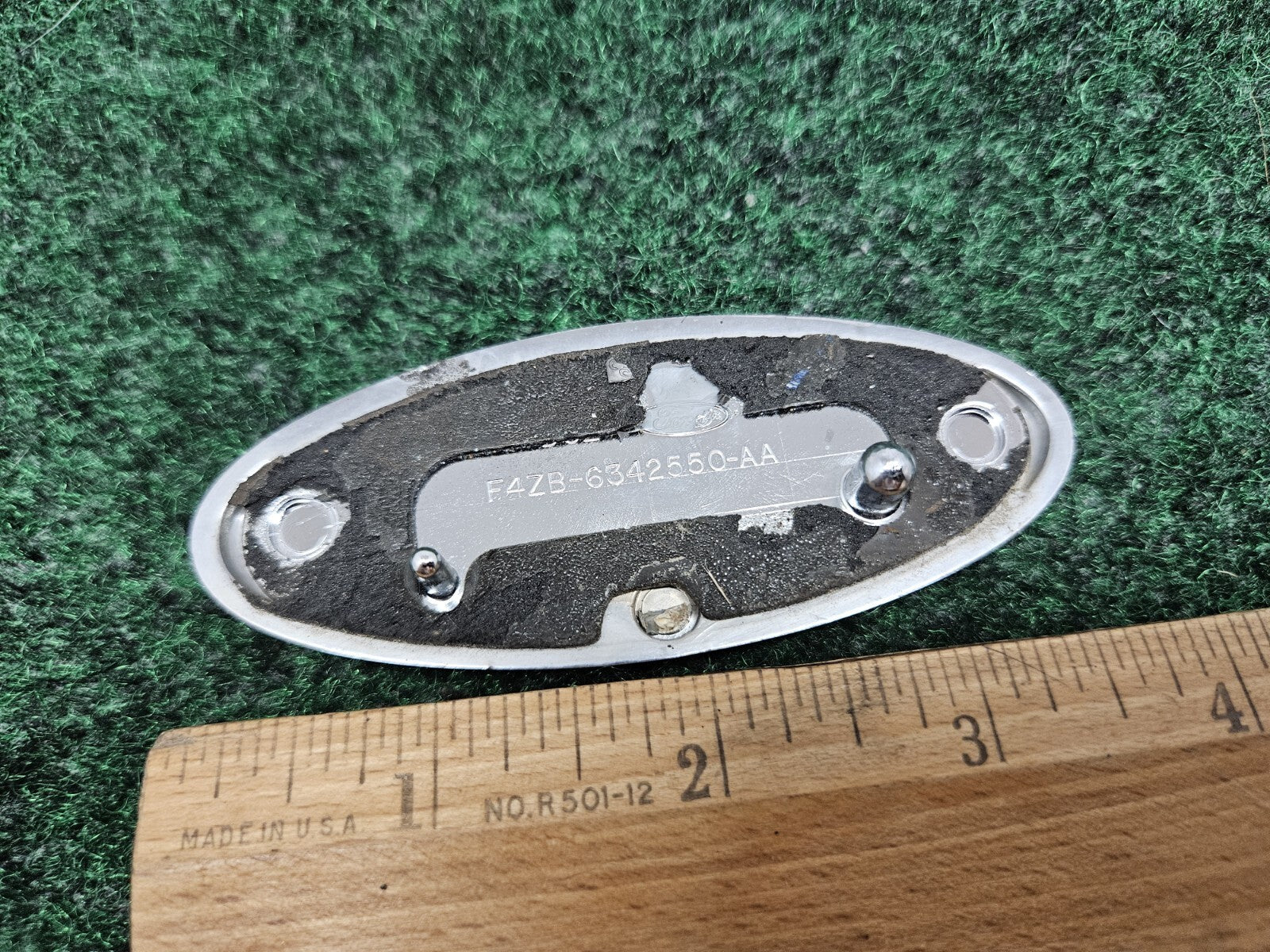 1994-2004 FORD MUSTANG REAR TRUNK LID EMBLEM BADGE ORNAMENT OVAL GL1