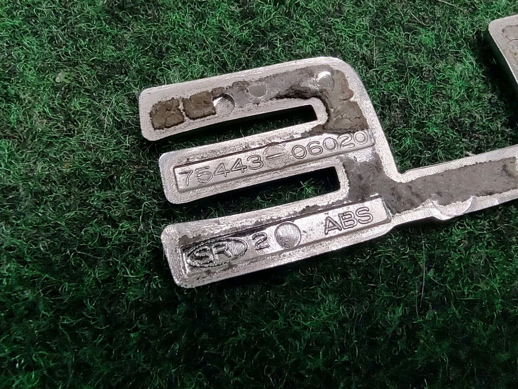 Toyota OEM XLE Chrome Plastic Emblem Badge Logo Nameplate Name 75443-06020 1S3
