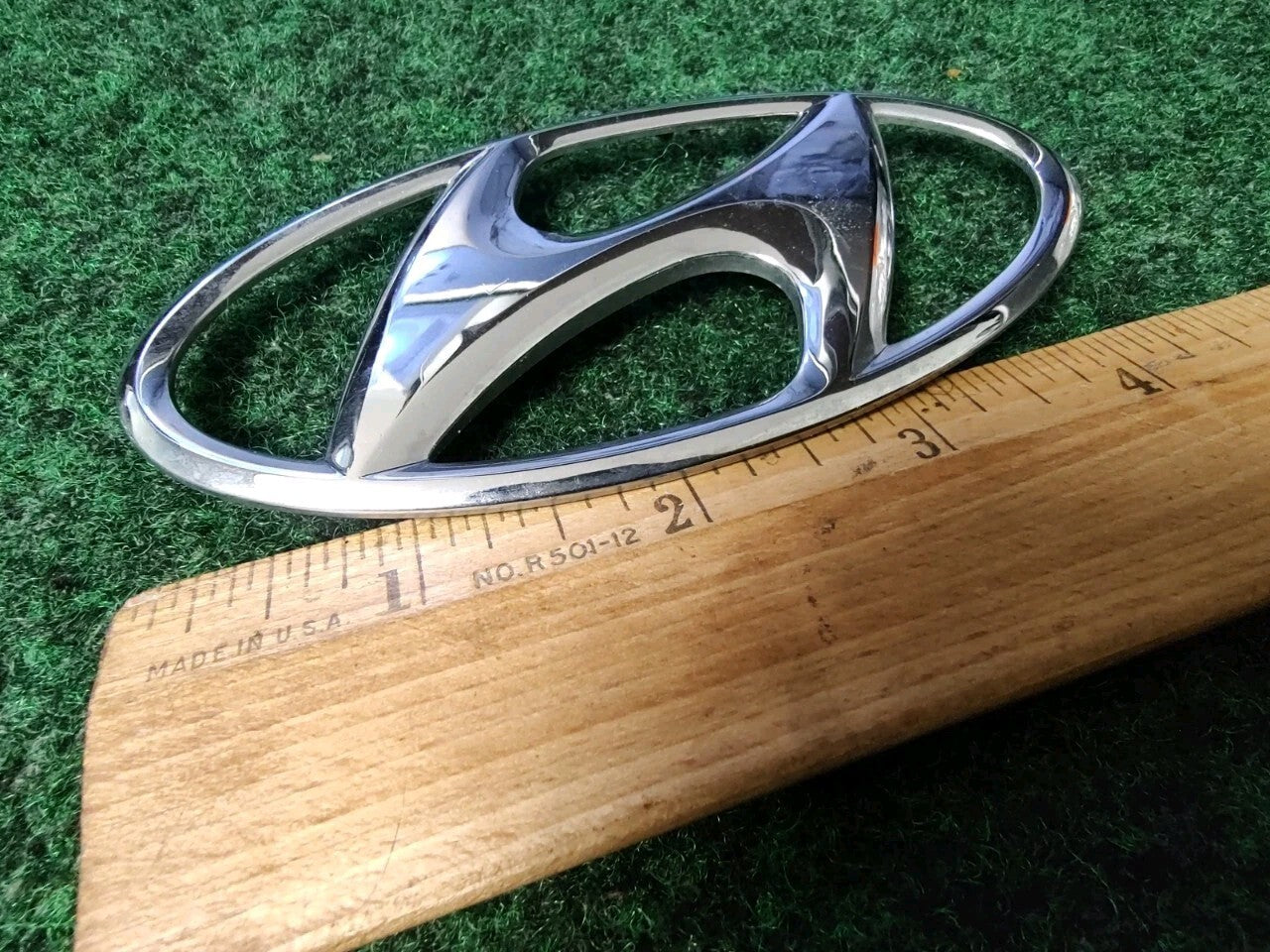 Hyundai Emblem Logo Symbol Badge Chrome OEM Nameplate Genuine Name Plate 4S4