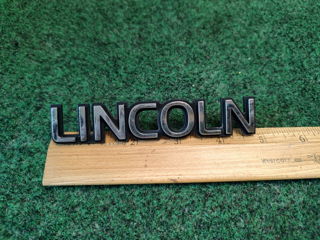 Lincoln OEM  Plastic Emblem Badge Logo Nameplate Name Plate Plastic Genuine 4S1