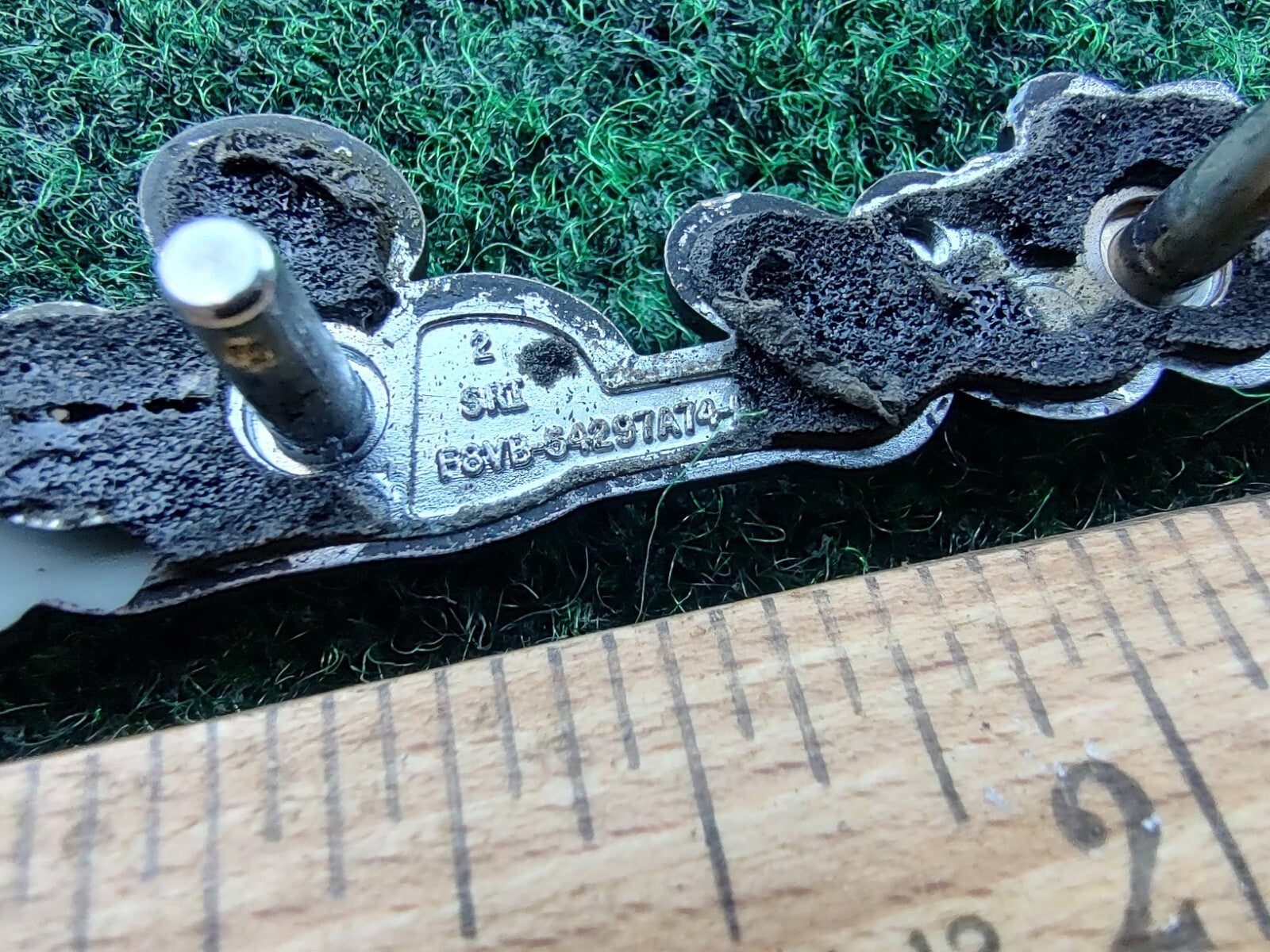 1998-2002 Lincoln Town Car SIGNATURE SERIES EMBLEM 4" OEM F8VB-54297A74-BA 5S3