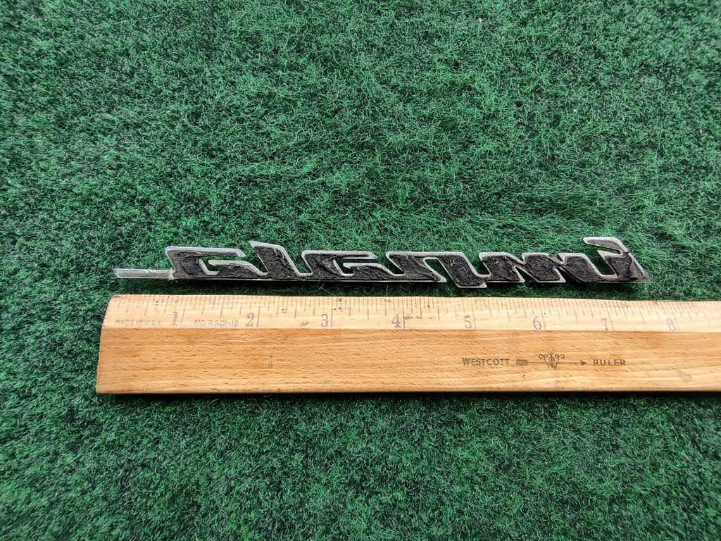 00 01 02 03 04 05 CHEVROLET IMPALA REAR LID EMBLEM LOGO BADGE SYMBOL OEM 5S2