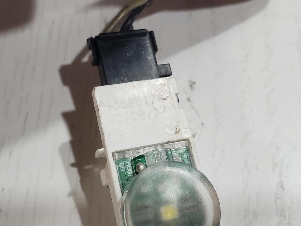 2014-2017 CADILLAC CTS Dome Courtesy Light Console Plug 1452142-1 OEM 2L1