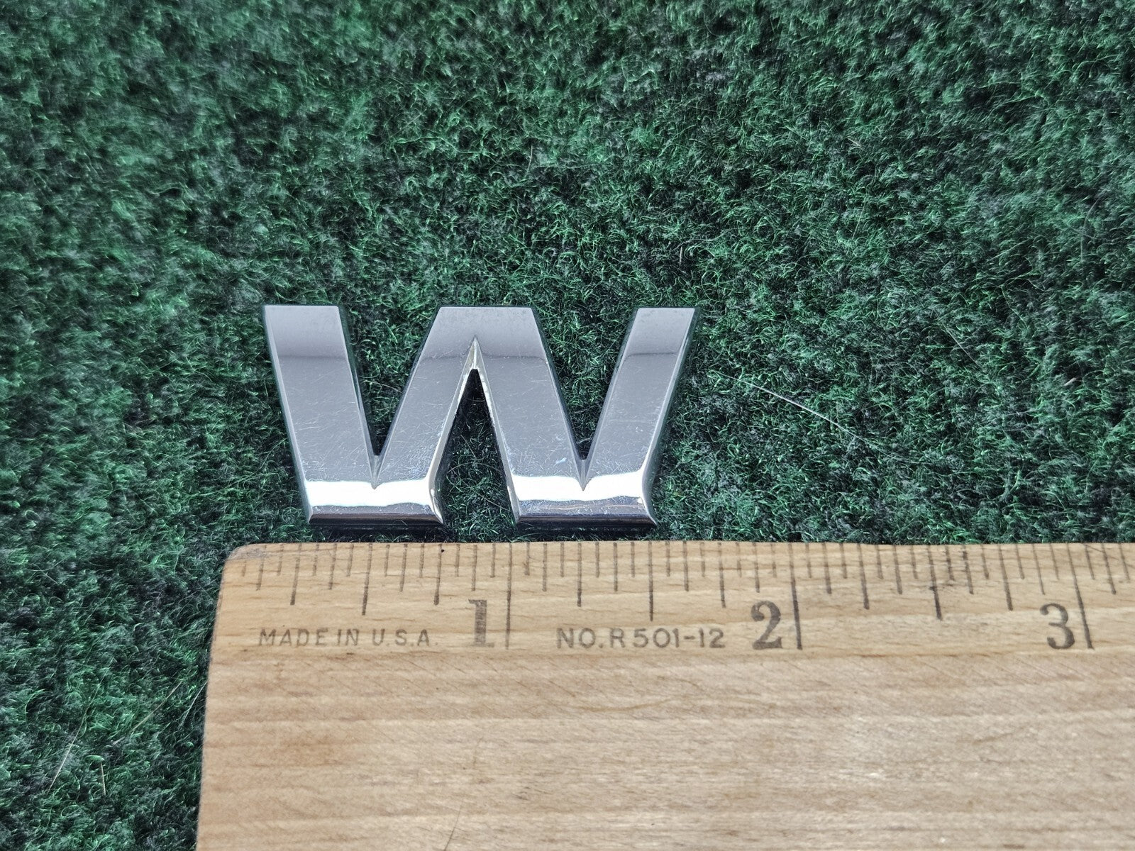 OEM "W" Silver Individual Letter Lettering Emblem Badge Logo Nameplate 7S7