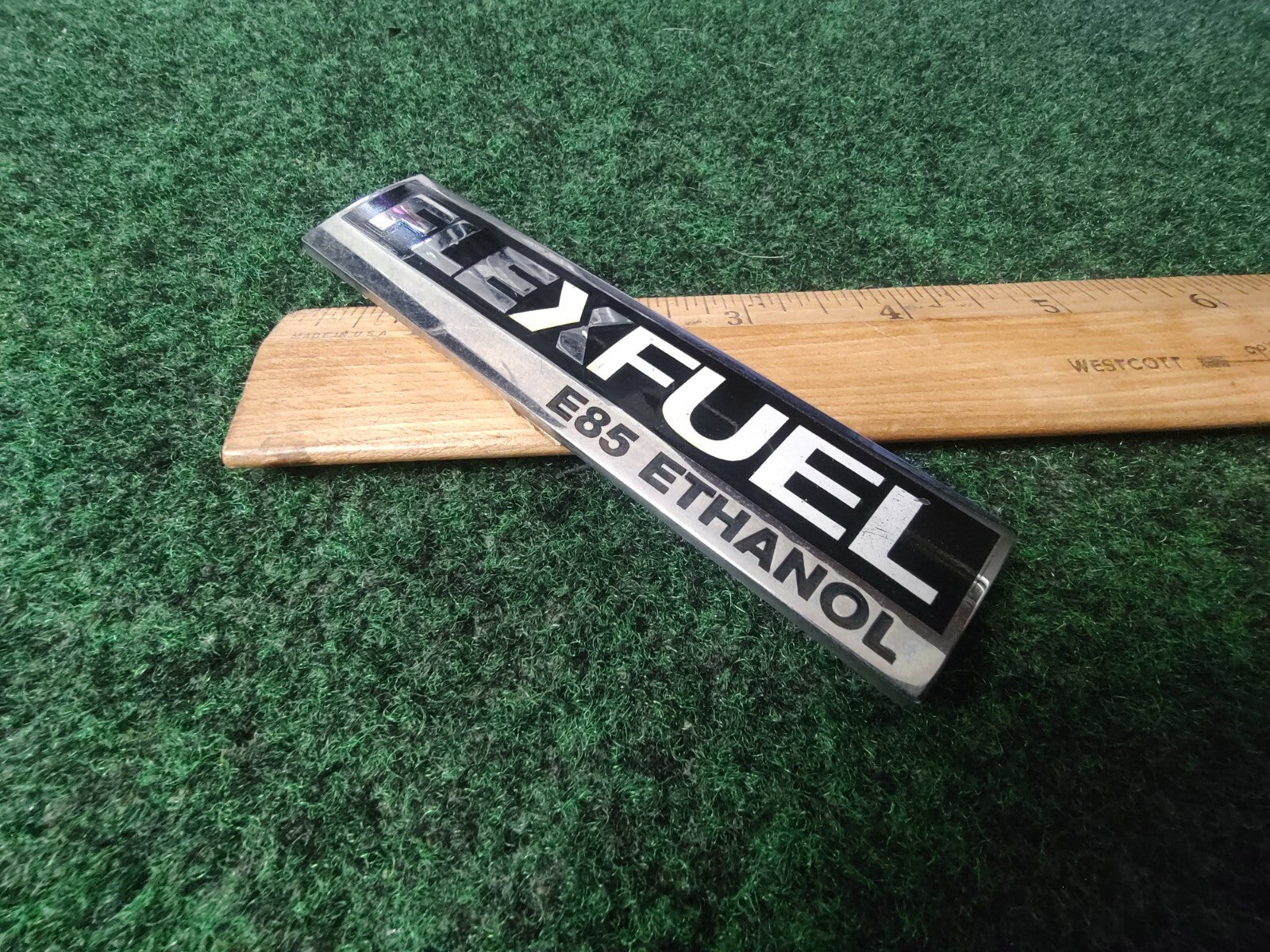 GM CHEVY FLEX FUEL E85 ETHANOL EMBLEM BADGE NAMEPLATE OEM # 15910900 8L3