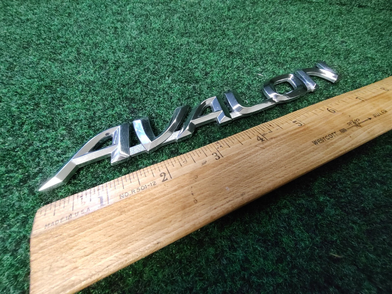 2000-2004 Toyota Avalon Rear Trunk Lid Tailgate Emblem 75442AC030 OEM 5S6