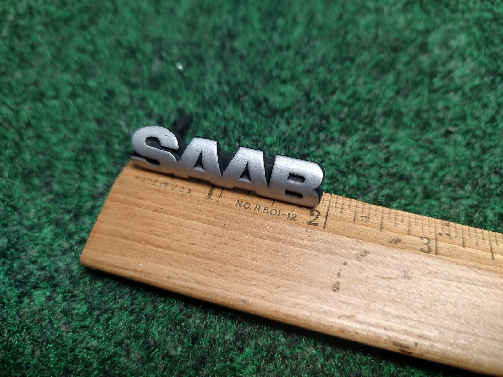 Genuine Saab Front Grille Emblem Name Plate OEM 900 NG Logo Badge 448127 1S1