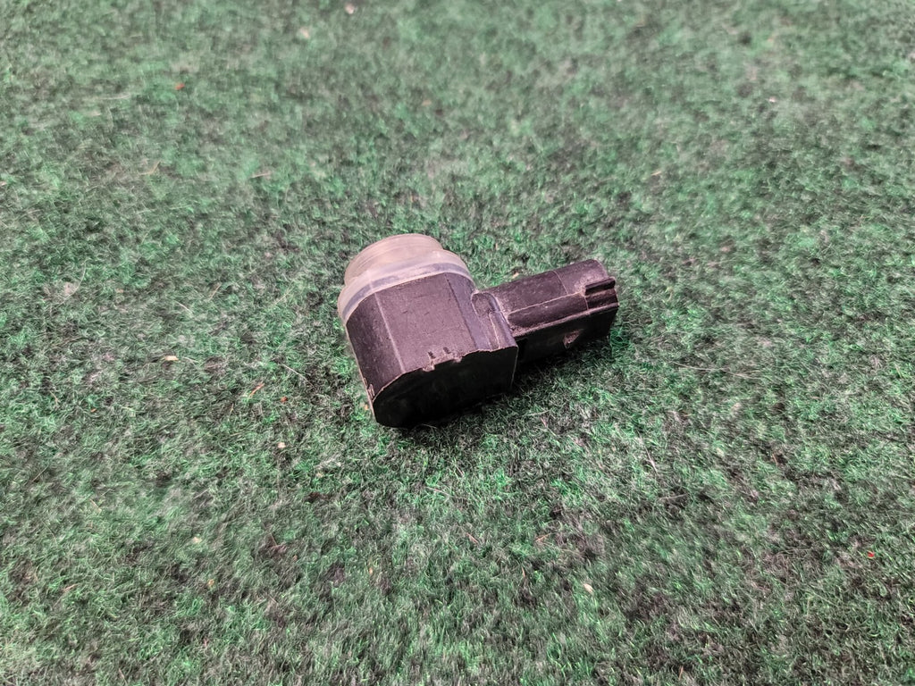 2011-2013 LINCOLN NAVIGATOR PARKING SENSOR 8A53-15K859-ABW OEM 2L6