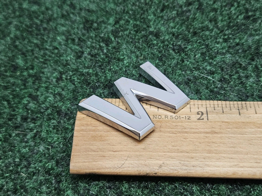 OEM "W" Silver Individual Letter Lettering Emblem Badge Logo Nameplate 3D 7S7