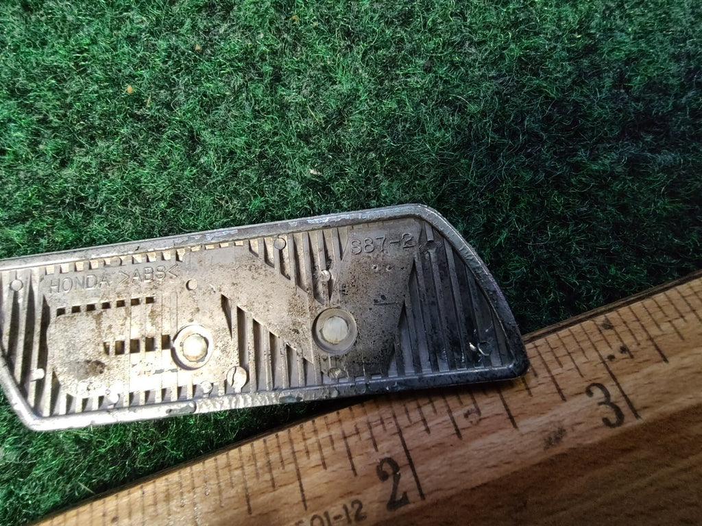 1998-2007 HONDA ACCORD V6 REAR EMBLEM BADGE Name Plate Nameplate SYMBOL OEM 1M6