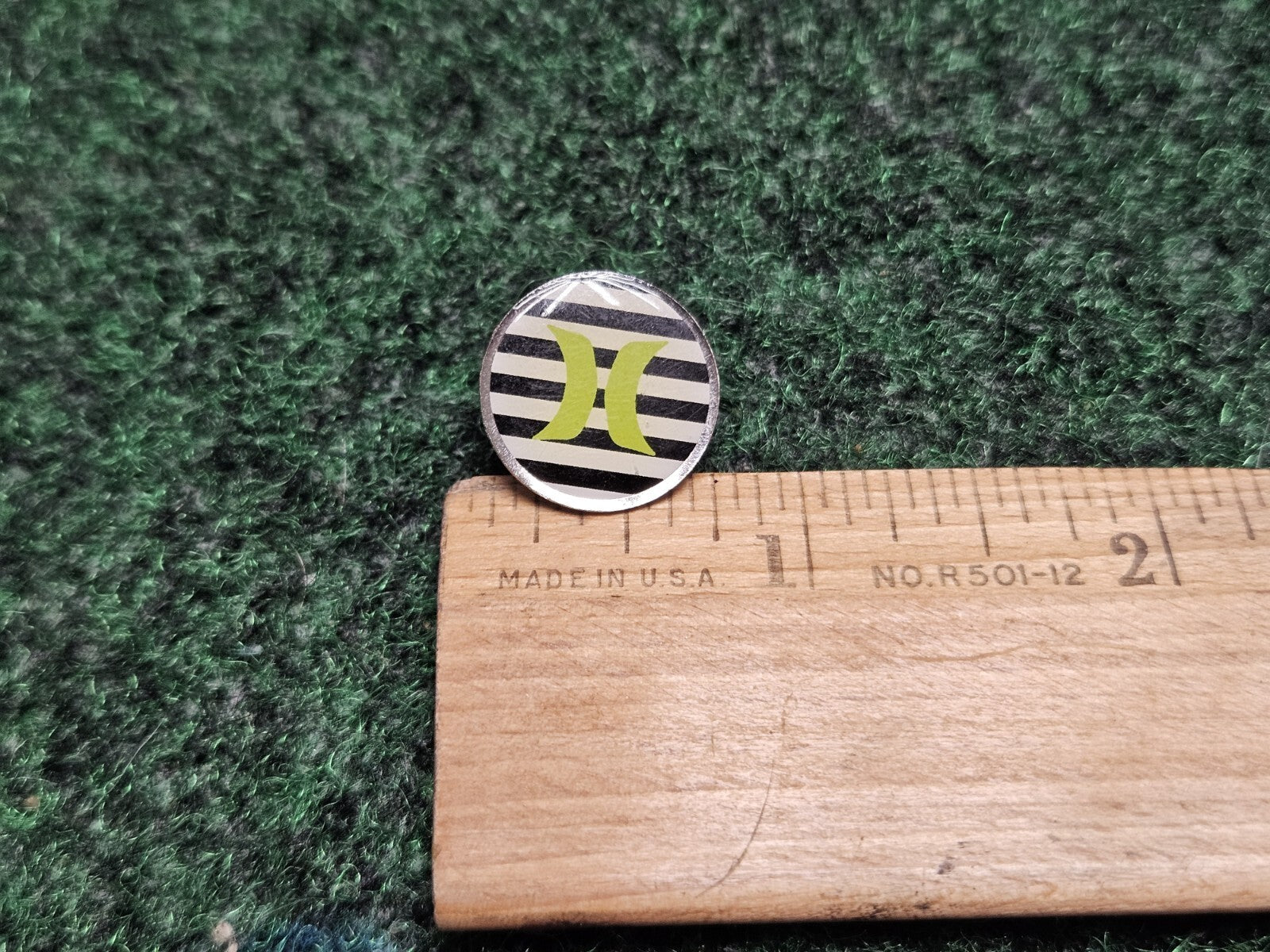 Hurley Surfing Swimming Brand Logo Stripes Collectible Pin Pinback Button