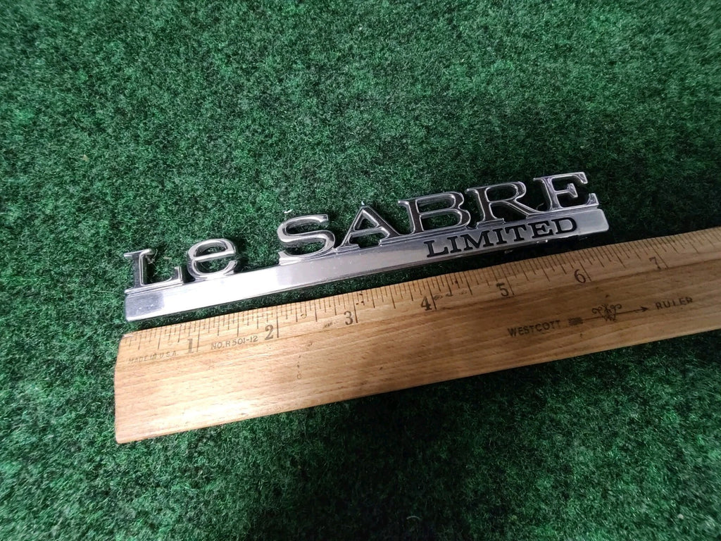 97 98 99 BUICK LESABRE LIMITED REAR LID SIDE EMBLEM LOGO BADGE SYMBOL OEM 6S5