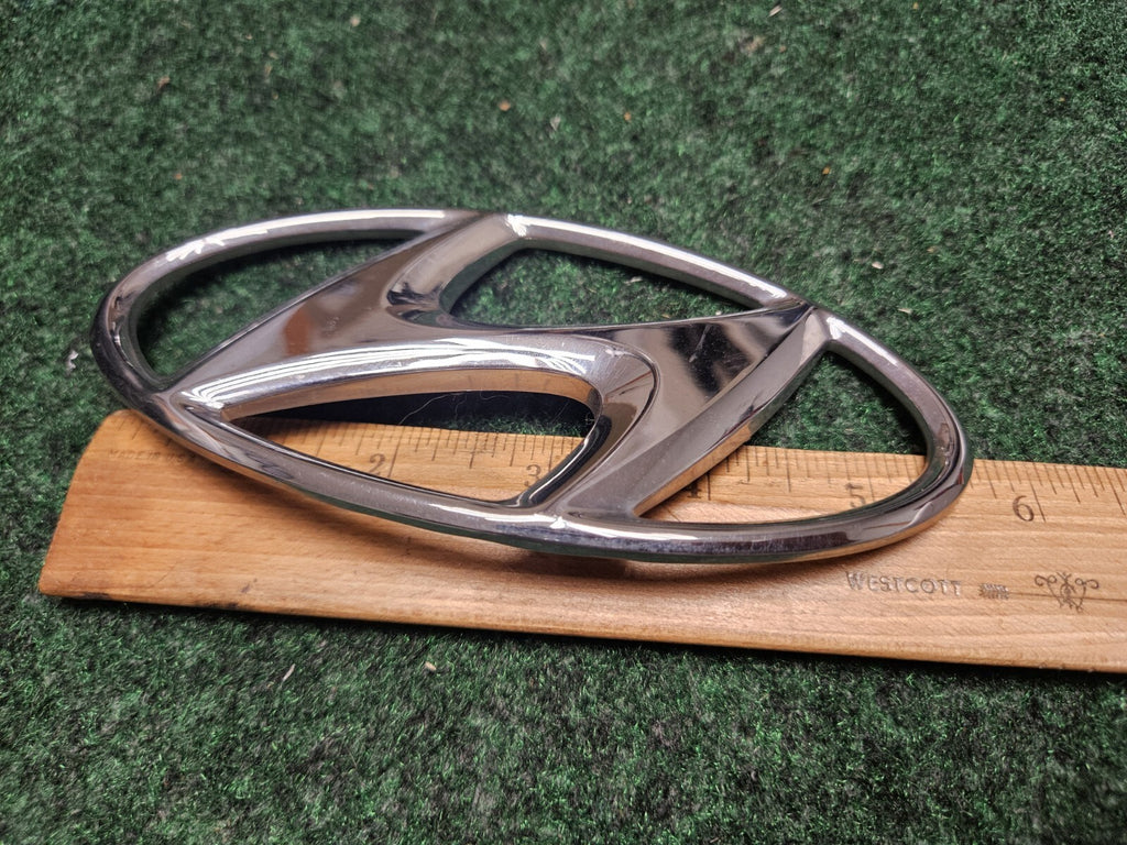 Hyundai Emblem Logo Symbol Badge Chrome OEM Nameplate Name Plate ~6" 5M3