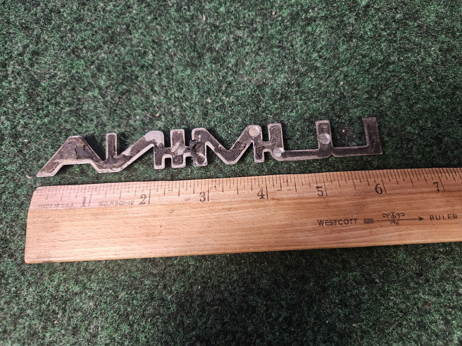 95 96 97 98 99 00 01 CHEVROLET LUMINA REAR EMBLEM BADGE SYMBOL OEM 4M7