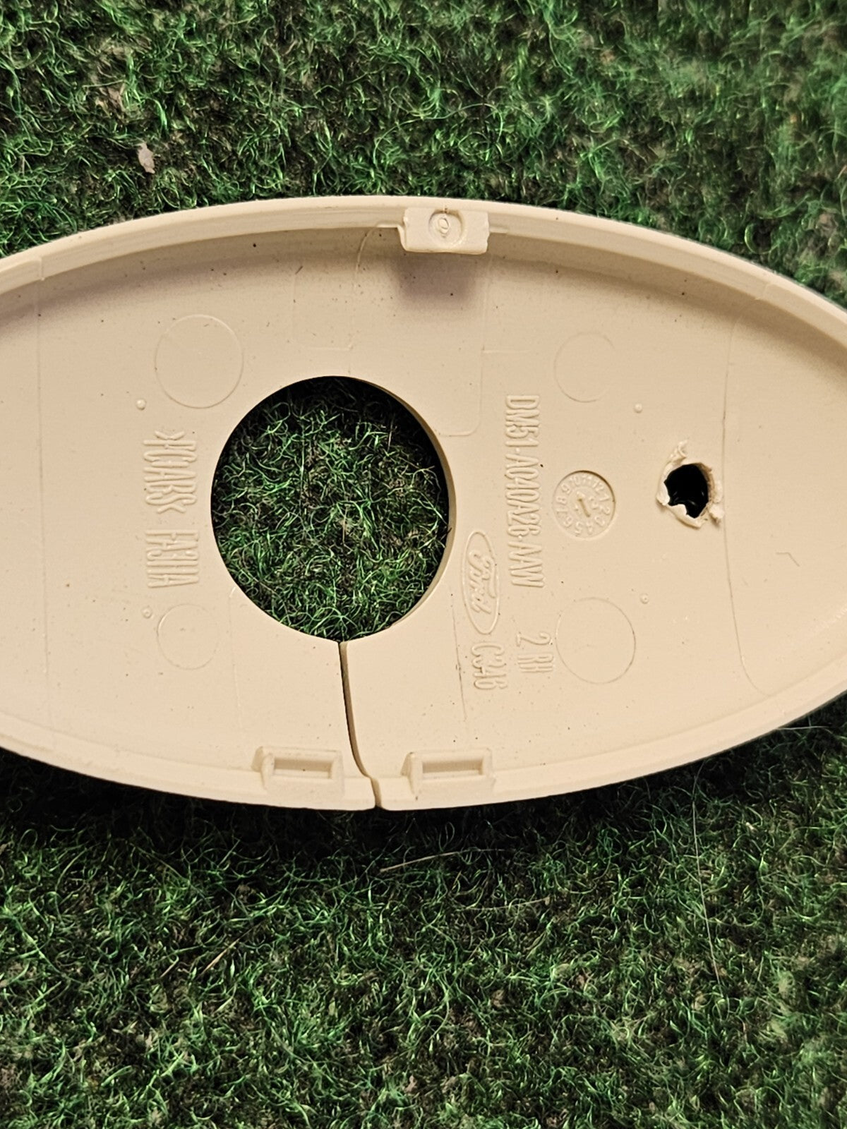 2013-2018 FORD FOCUS FRONT SUN VISOR RETAINER COVER OEM 4M6