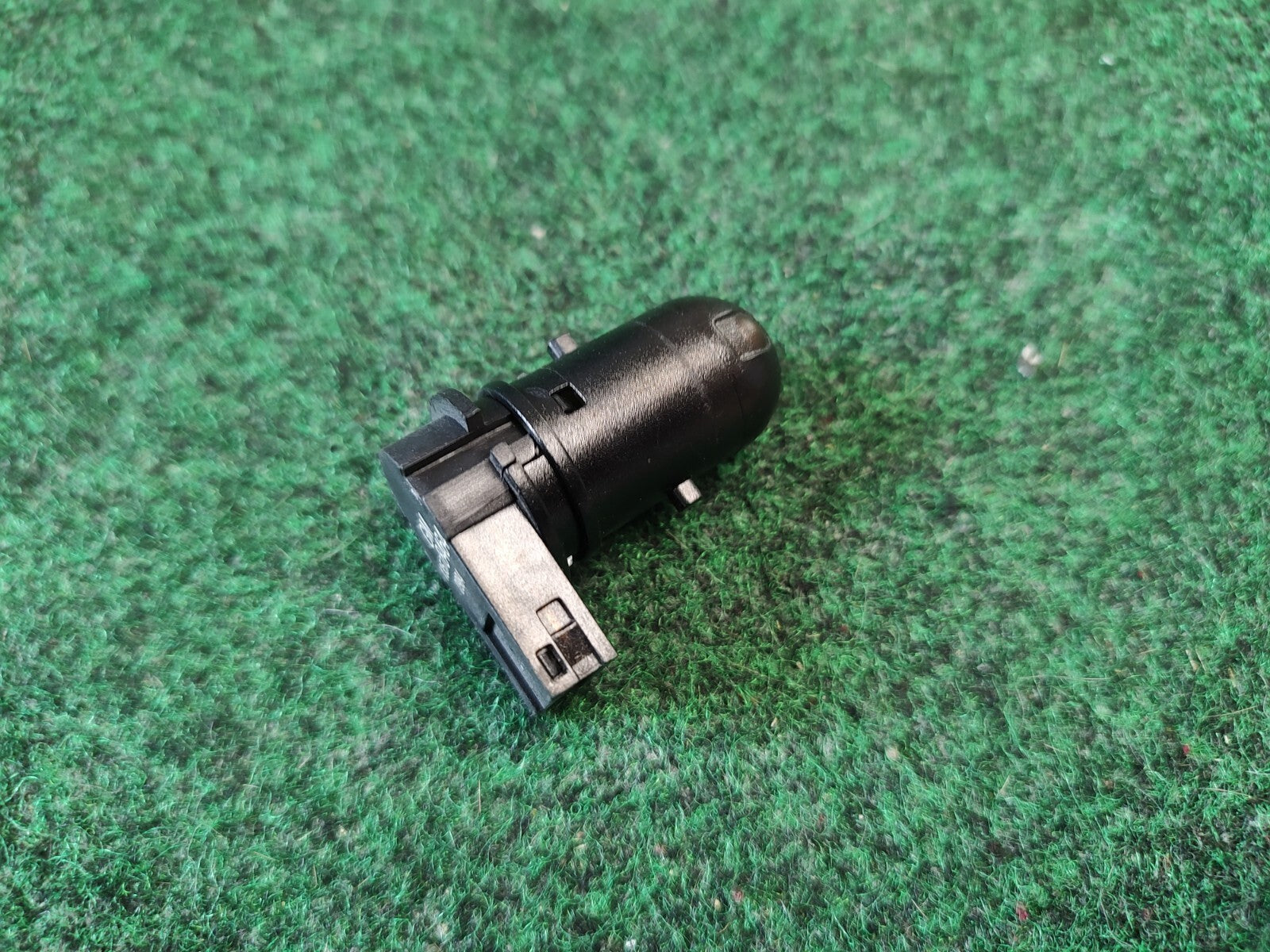 Genuine GM Automatic Headlamp Control Ambient Light Sensor 13578464 OEM 1S5
