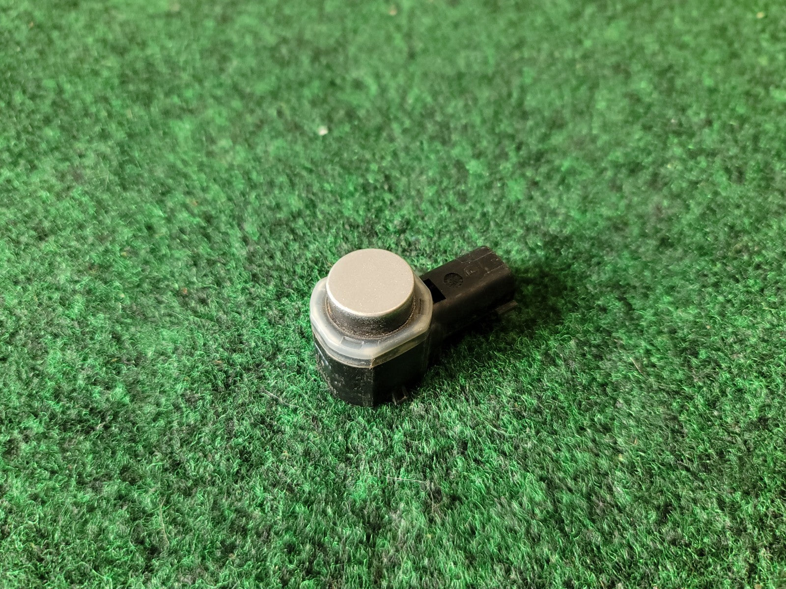 Bumper Parking PDC Aid Sensor 8A53-15K859-ABW  Ford Explorer Focus Lincoln 10L1