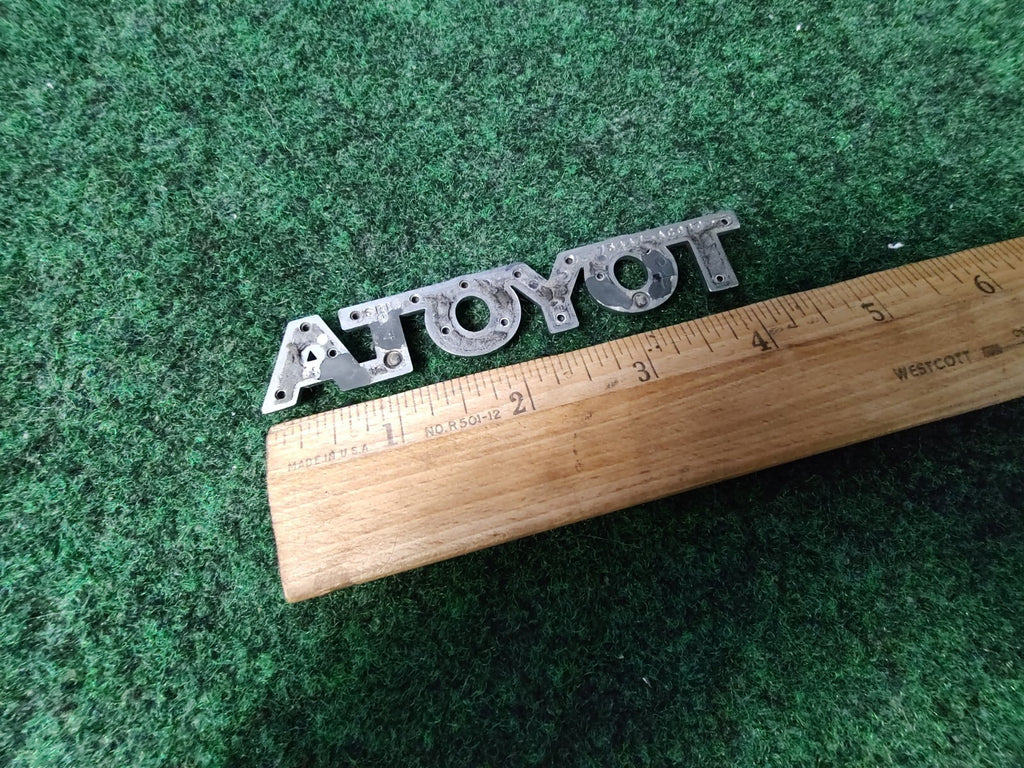 2000-2004 Toyota Avalon Rear Trunk Lid Emblem 4.25'' Chrome OEM 75447AC020 3S6