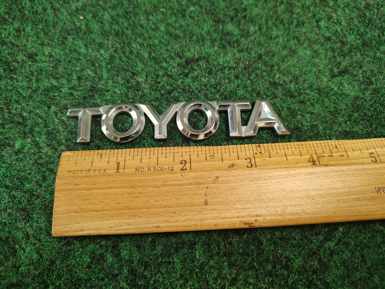 98-02 Toyota Corolla Rear Trunk Script Emblem Badge Nameplate OEM 99 00 01 2S7