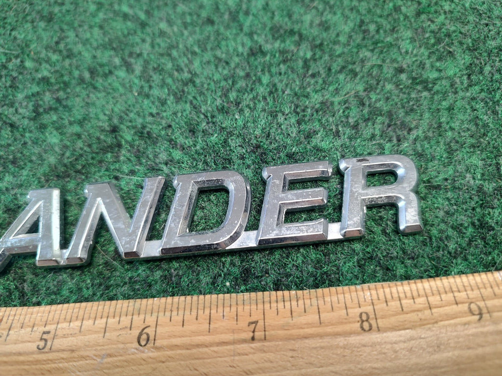 01 02 03 04 05 06 07 TOYOTA HIGHLANDER REAR LID EMBLEM LOGO BADGE SYMBOL 1S7