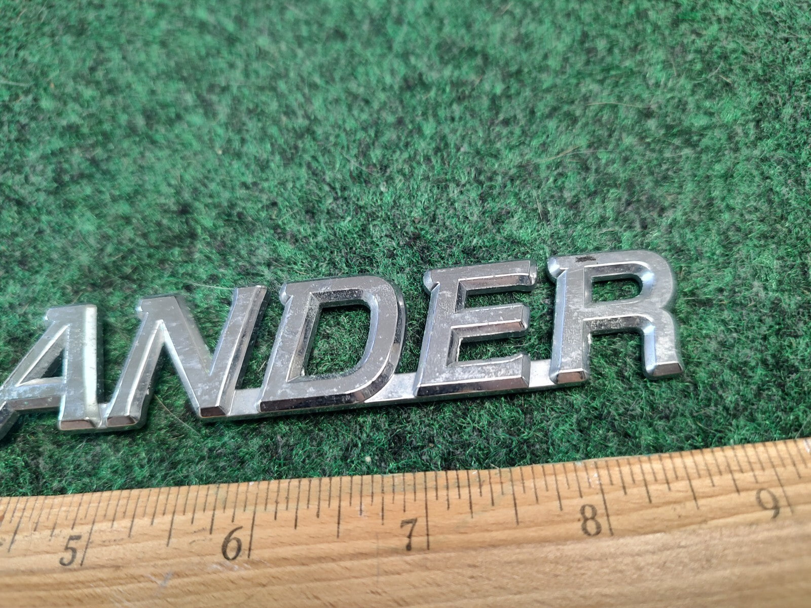 01 02 03 04 05 06 07 TOYOTA HIGHLANDER REAR LID EMBLEM LOGO BADGE SYMBOL 1S7
