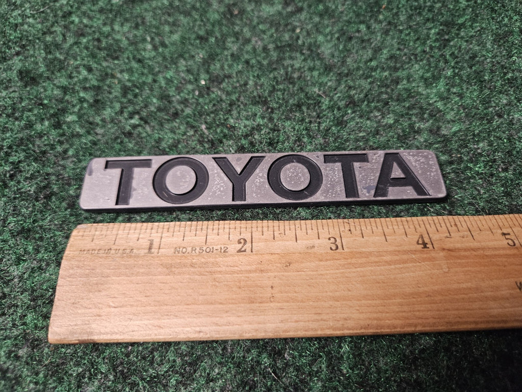 Toyota Emblem Name Plate Nameplate Badge Logo ~4.5'' OEM 9L2