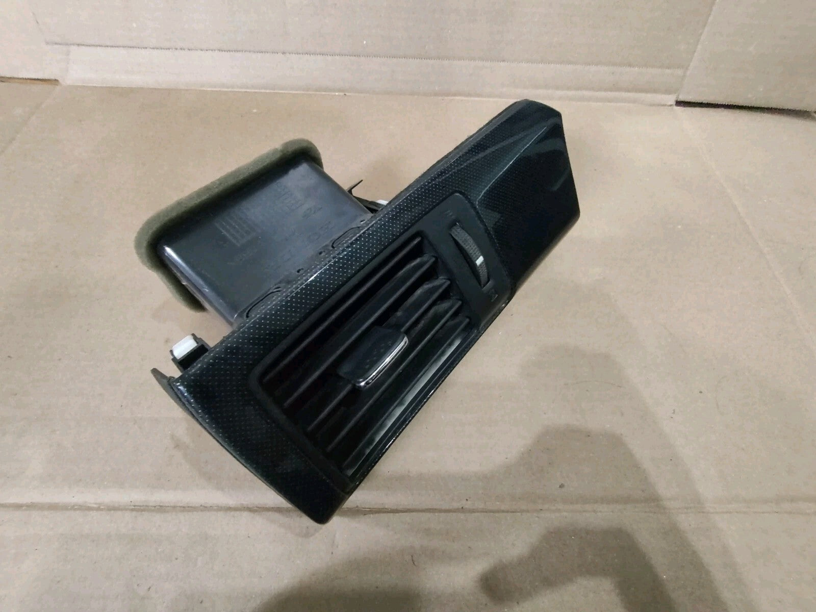 2013-2015 HONDA ACCORD DRIVER SIDE DASH AIR VENT TRIM BEZEL OEM 77620-T2F-A0 BS3