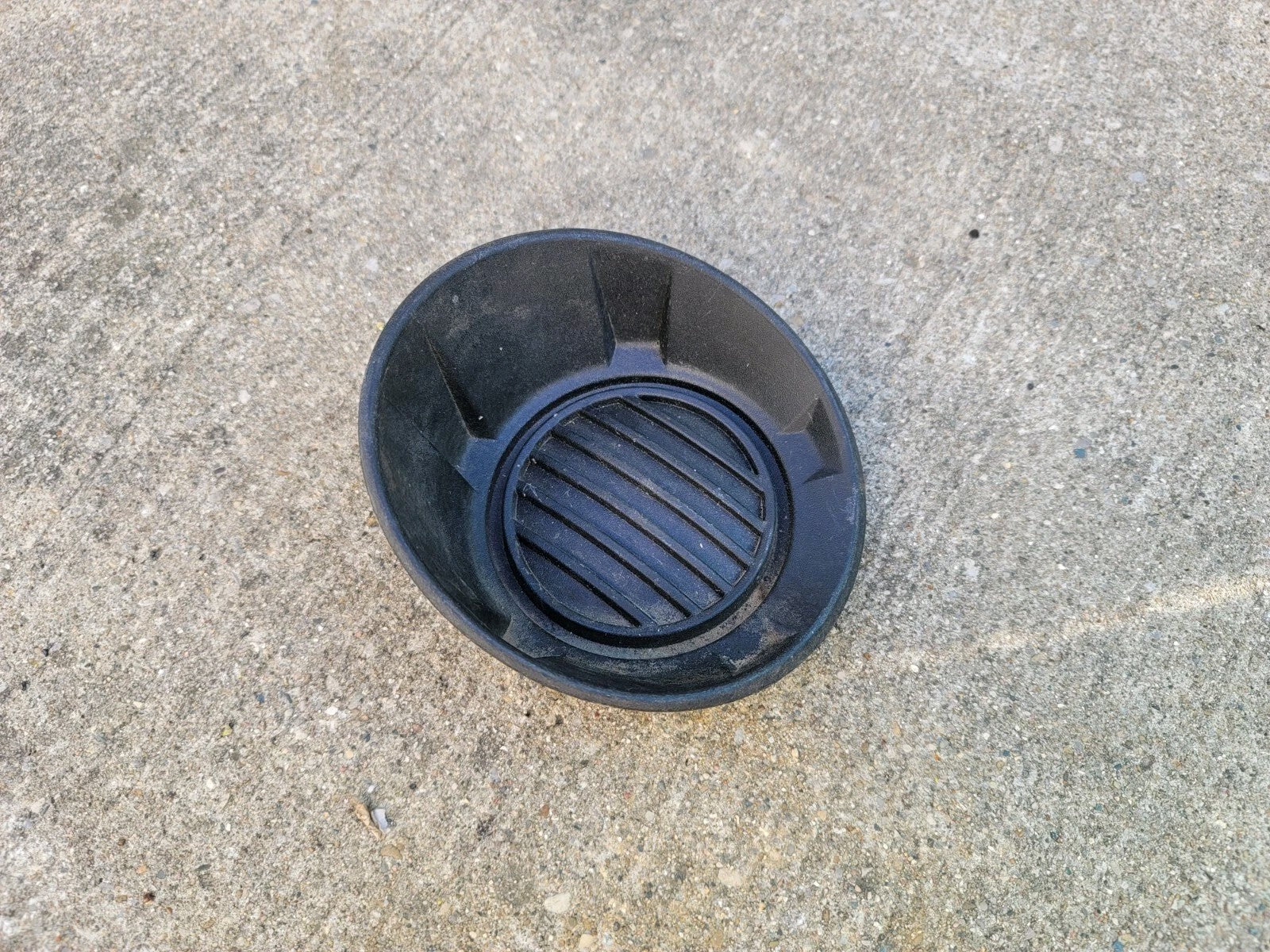 2010-2014 Camaro GM Front Bumper Fog Lamp Hole Cover Right OEM 92218022 LT1