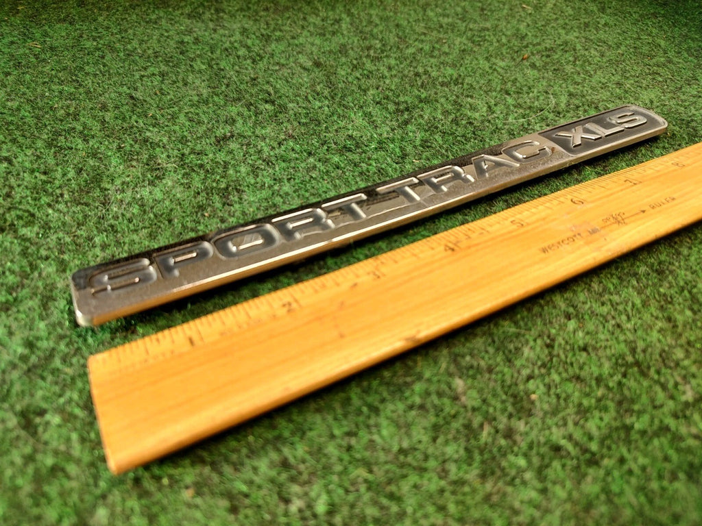 2002 2003 - 2005 Ford Explorer Sport Trac XLS Rear Tailgate Nameplate Emblem 1S1