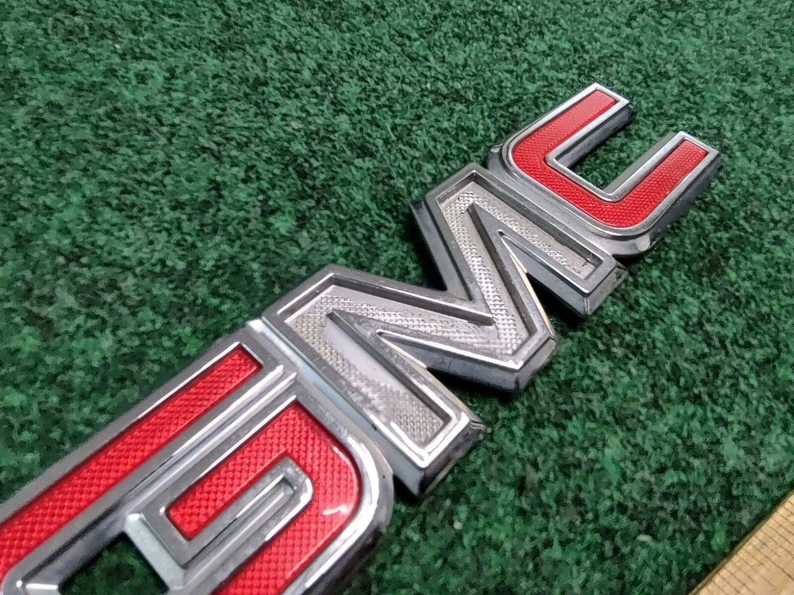 2004-2010 GMC Red 7 inch Lower Rear Door Emblem Badge Nameplate 1S3