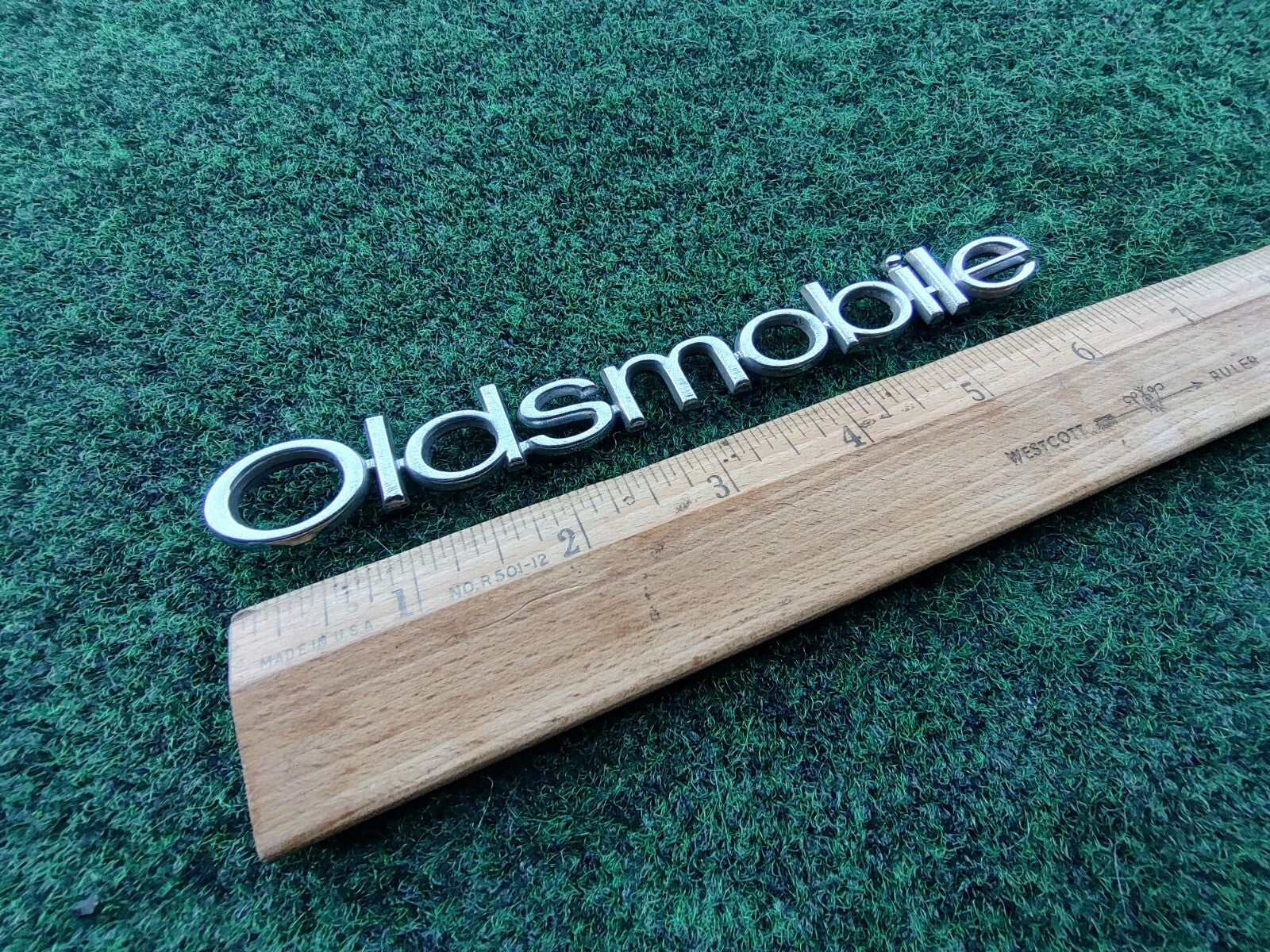 Oldsmobile OEM Chrome Emblem Badge Logo Nameplate Name Plate 10L4