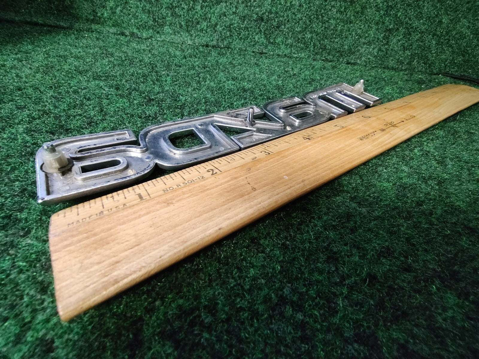 2000-2006 Mazda MPV Rear Emblem Name Plate Emblem LC62-51710 5S6