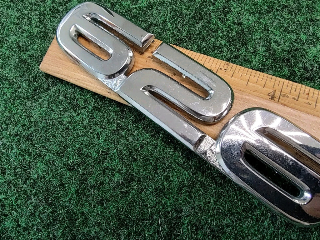 00 01 02 MAZDA 626 REAR LID EMBLEM LOGO BADGE SIGN SYMBOL OEM Name Plate 2S8