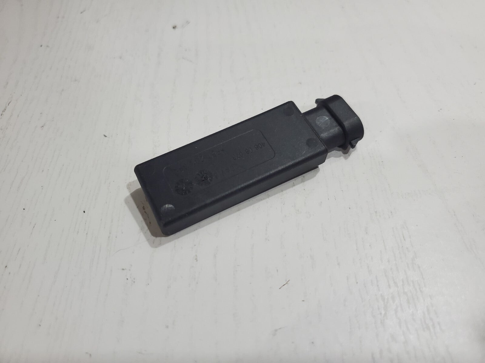 04-09 Cadillac XLR Keyless Entry Remote Antenna Control Module 10448049 OEM 5L5