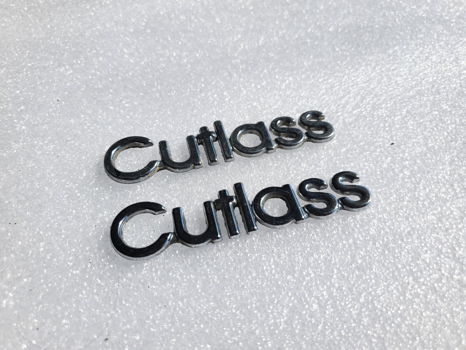 (2) Oldsmobile Cutlass Metal Trunk Emblem Nameplate Logo Badge OEM Chrome VNTG