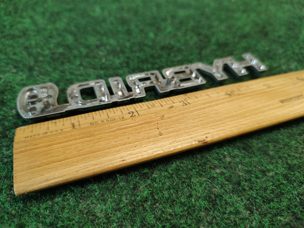 07 08 09 TOYOTA PRIUS HYBRID SIDE FENDER EMBLEM LOGO BADGE SYMBOL USED 4S7