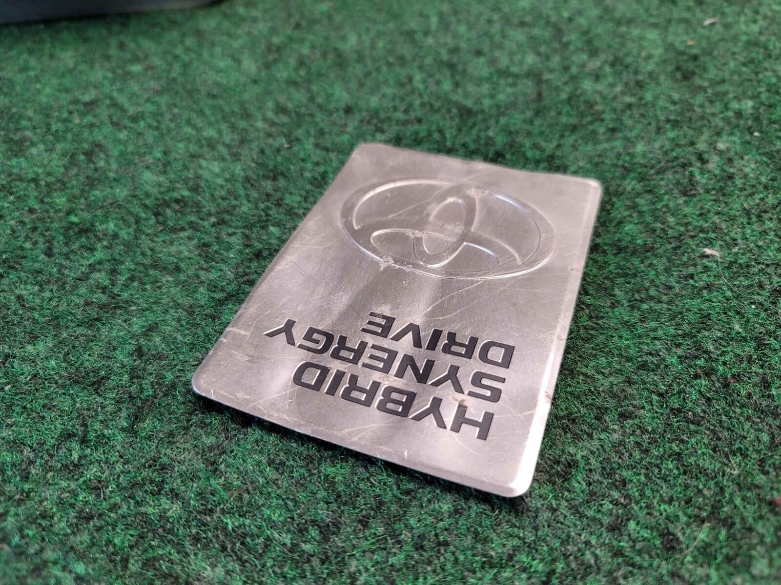 2004-2009 TOYOTA PRIUS HYBRID SYNERGY DRIVE DC CONVERTER EMBLEM BADGE OEM 2M3