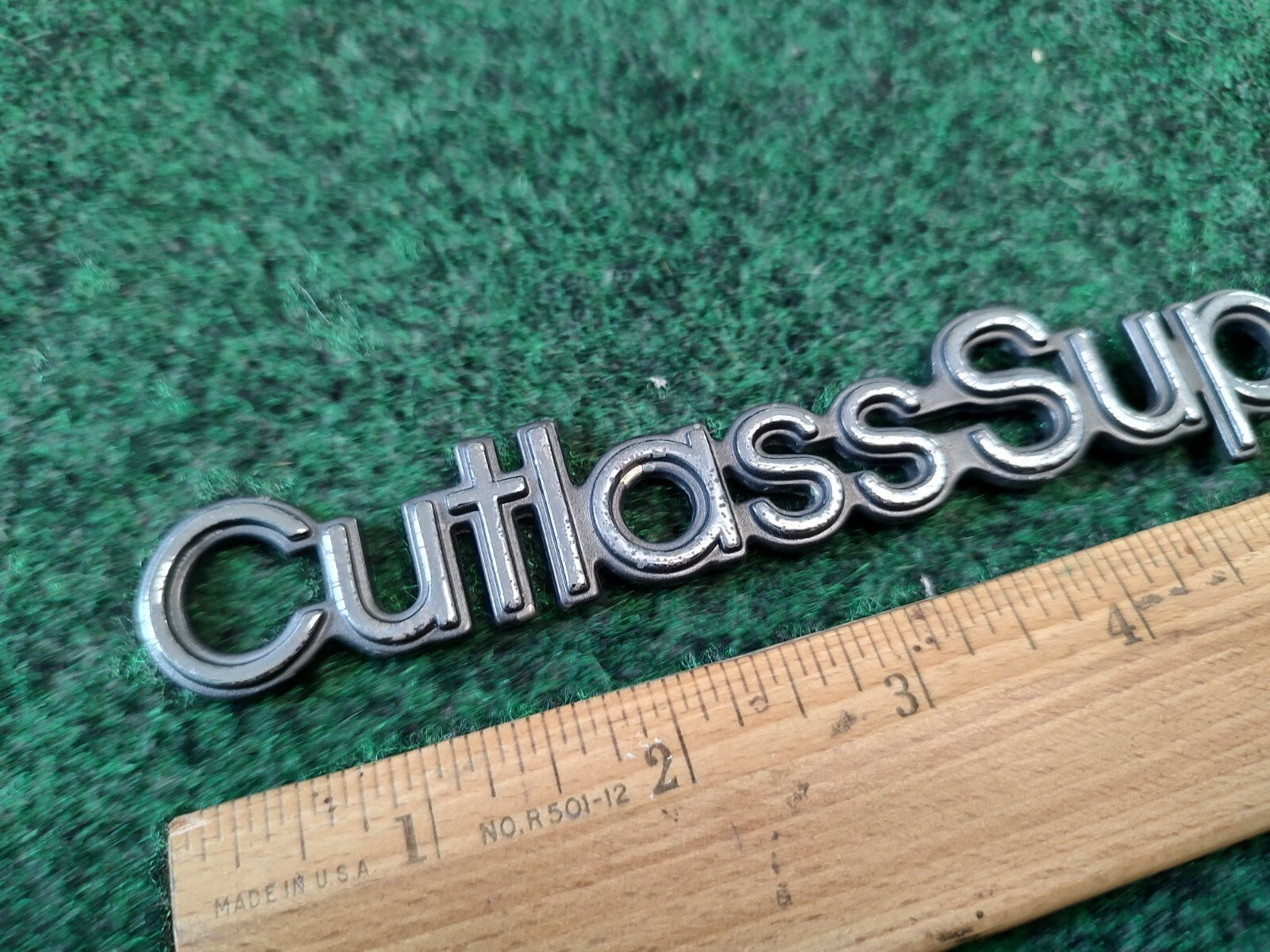 93 94 95 96 97 OLDSMOBILE CUTLASS SUPREME SIDE EMBLEM BADGE SYMBOL LOGO OEM 1S5
