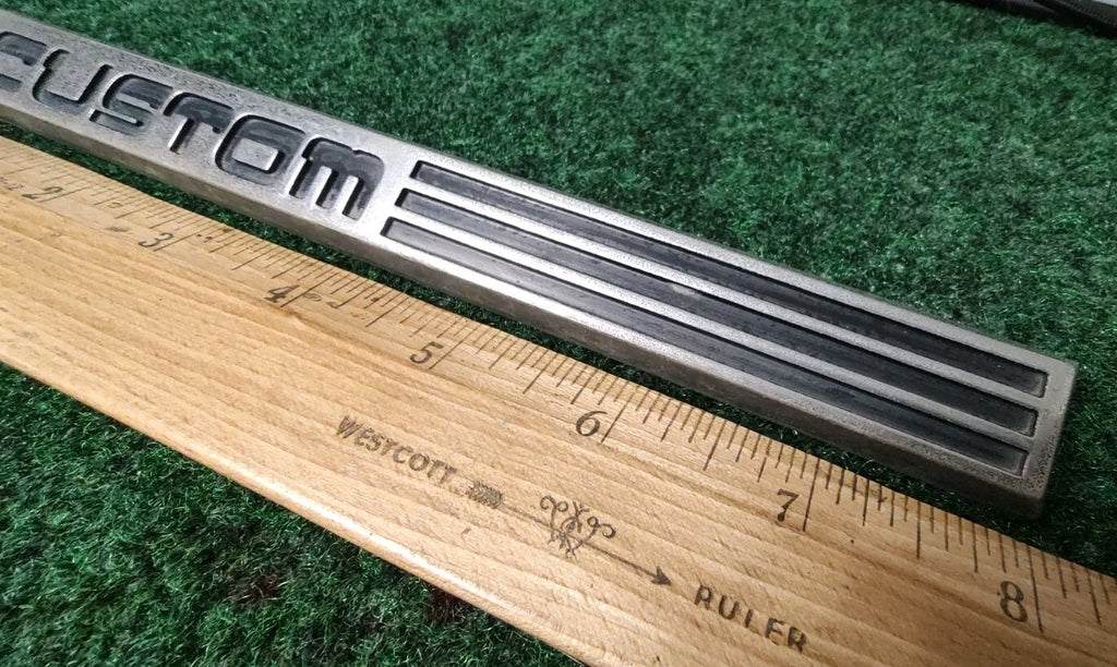 1987-91 FORD CUSTOM FENDER EMBLEM LOGO TRUCK E7TB-16188-LA NAMEPLATE DECAL 8L9