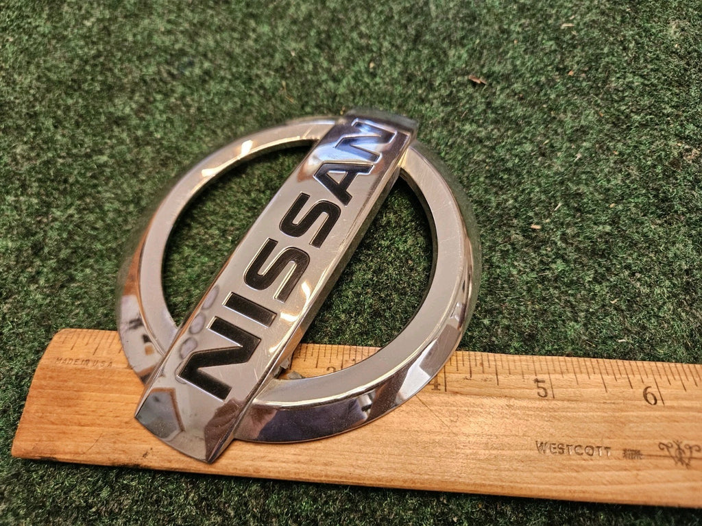 2008 2009 NISSAN MURANO REAR LIFTGATE HATCH EMBLEM Name Plate OEM 908901aa0a 5M4