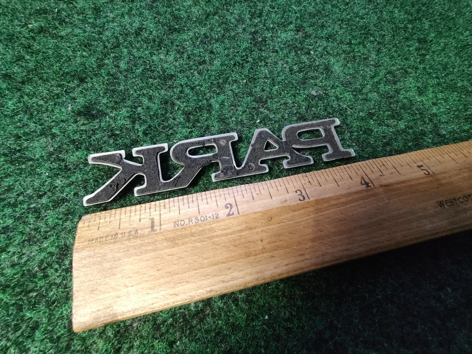 BUICK PARK AVENUE SIDE EMBLEM LOGO BADGE SYMBOL LETTERs OEM Name Plate 7S3