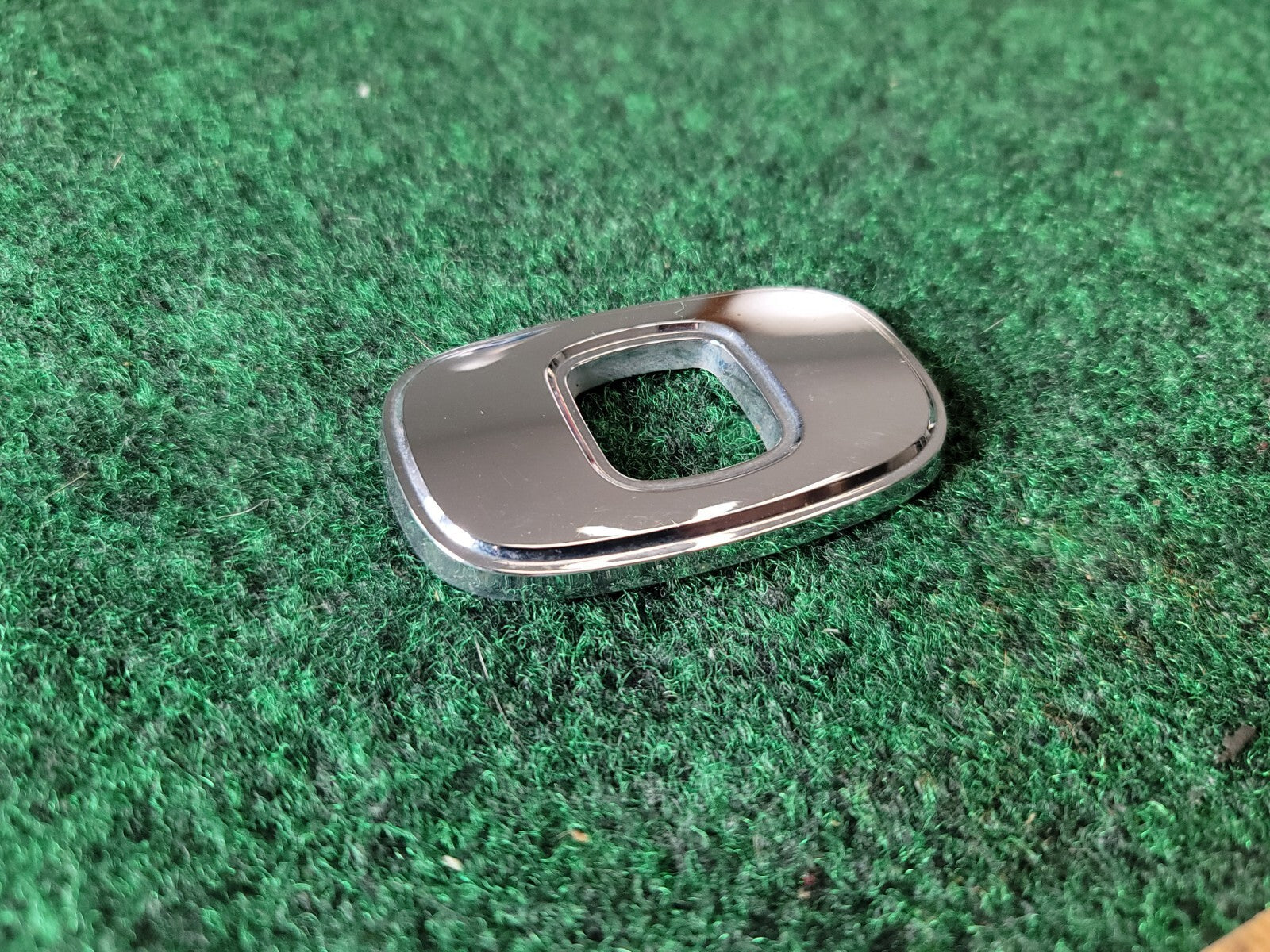 2009-2018 Dodge Ram Door Chrome Emblem "O" OEM EMBLEM Letter Nameplate 10L1