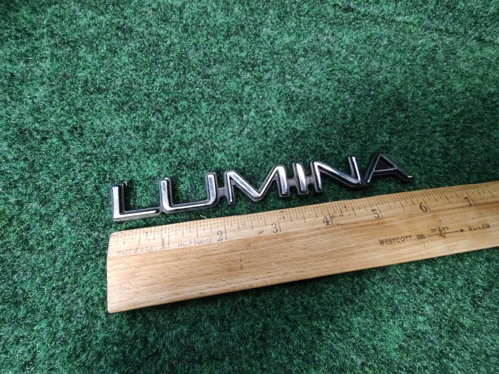 95 96 97 98 99 00 01 CHEVROLET LUMINA REAR EMBLEM BADGE SYMBOL OEM 5S6