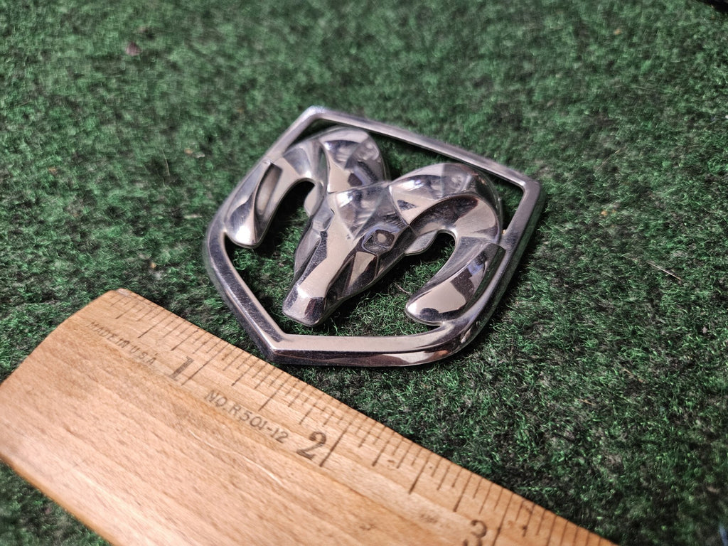 2004-2006 Dodge Durango 2005-2006 Dakota Front Emblem OEM 55077717AA 3M4