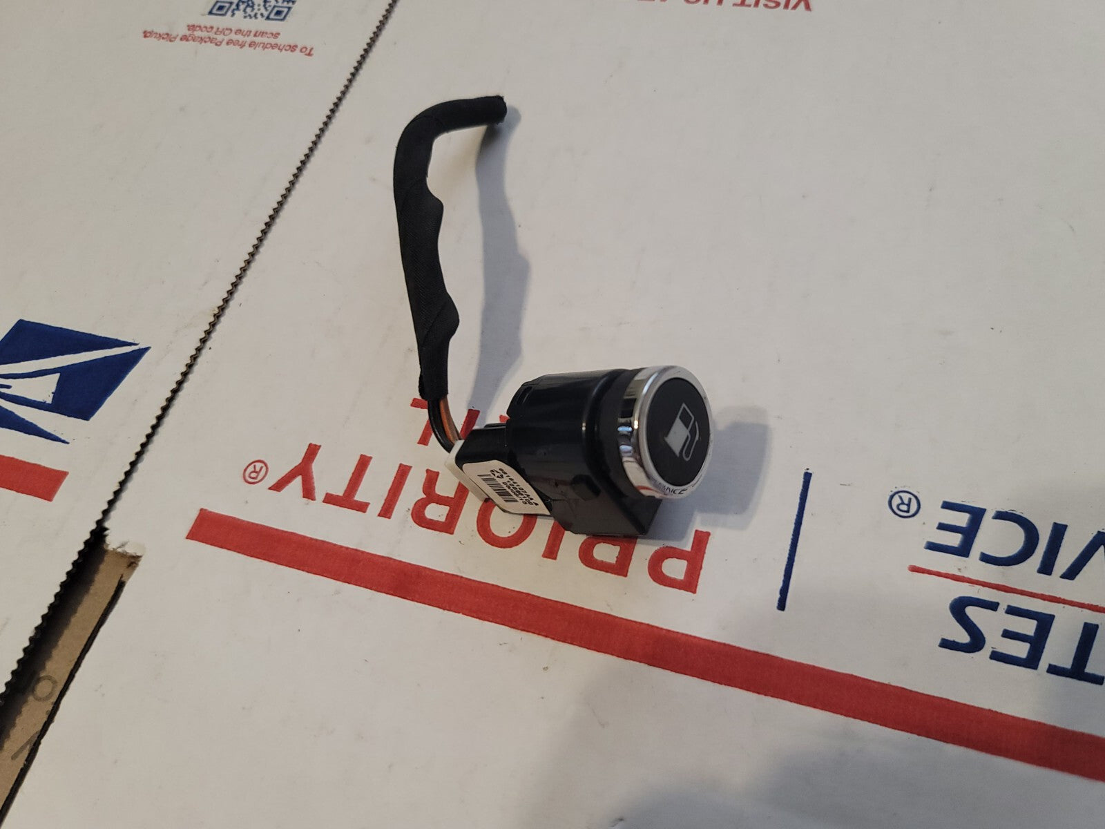 68164107AA For 2014-2022 Dodge Jeep Fuel Door Switch OEM Mopar 8L1