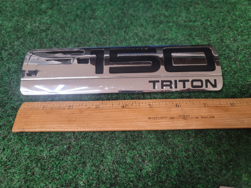 2004-2008 FORD F150 F-150 TRITON FENDER CHROME EMBLEM 5L34-16B114-PA 5S2