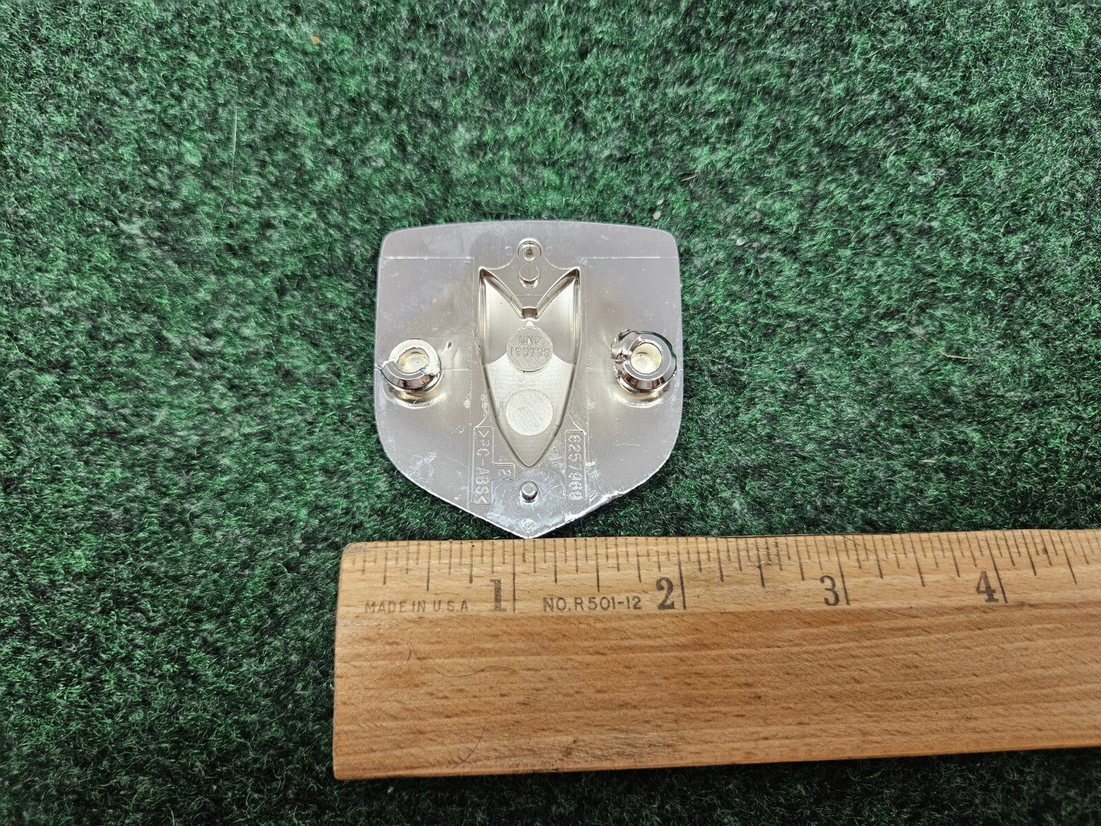 DODGE 6257969 CHROME EMBLEM LOGO BADGE SYMBOL USED OEM GL2