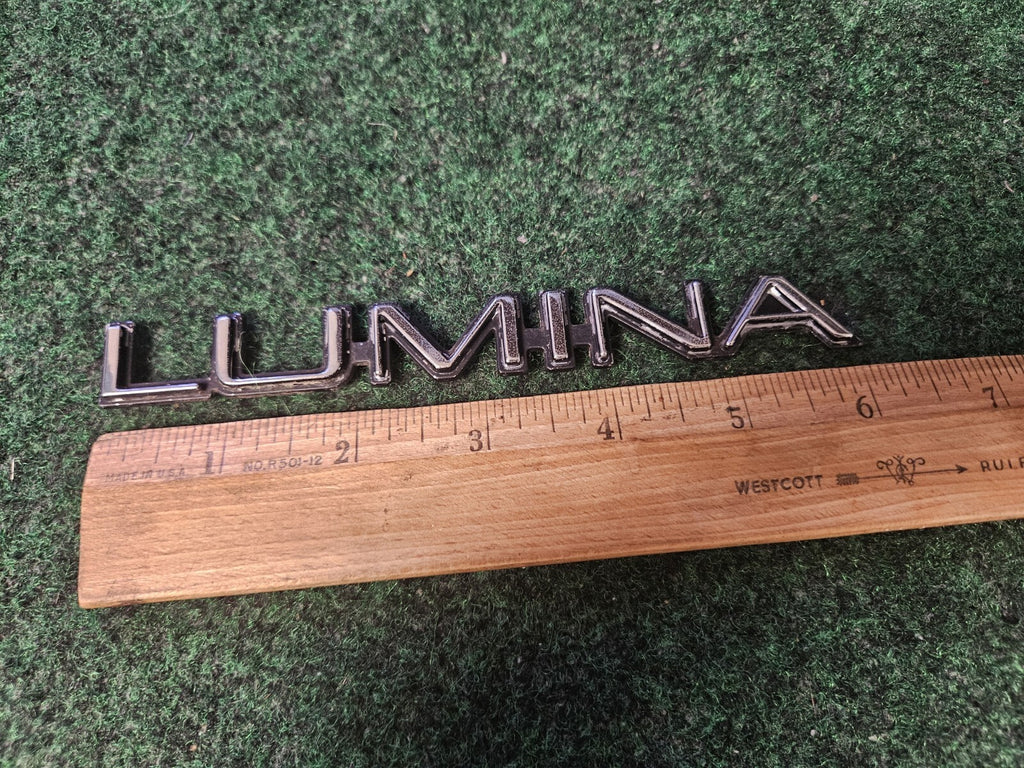 95 96 97 98 99 00 01 CHEVROLET LUMINA REAR EMBLEM BADGE SYMBOL OEM 4M7